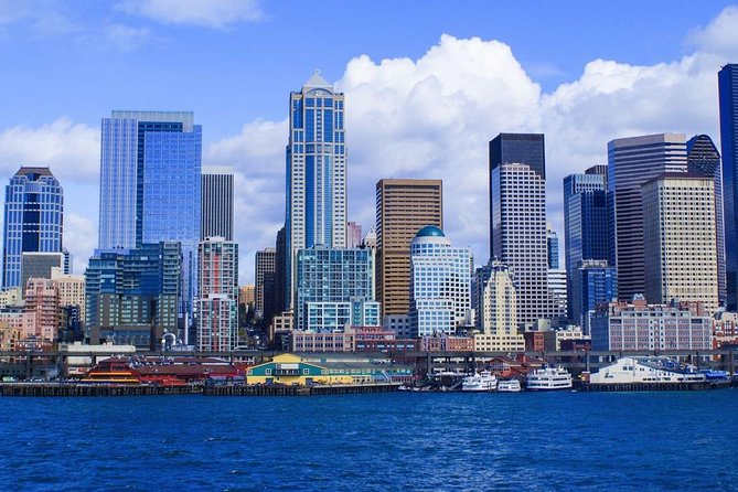 Arrival Private Transfer: Seattle Airport SEA to Seattle in Luxury SUV - What happens if your flight is delayed