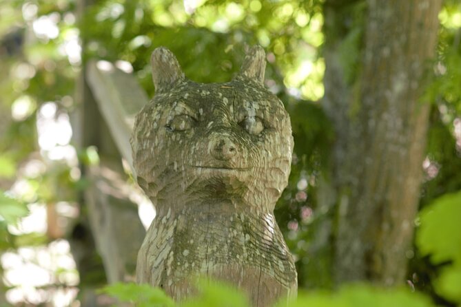 Bainbridge Island Discovery and Wine Tour - The labyrinth and Pia the Peacekeeper Troll
