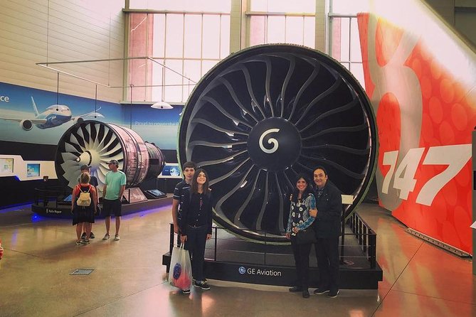 Boeing Factory Tour (Private Tour) - What the $900 group price really means