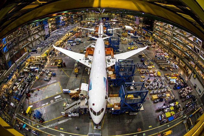 Boeing Factory Tour with Guided Transport from Seattle - Who should book this Seattle outing?