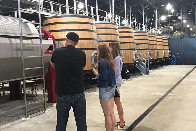 Bon Vivant Woodinville Wine Tasting Tour - The guides are the main value
