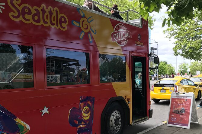 City Sightseeing Seattle HOHO Bus and Locks or Harbour Cruise - Downtown views, the library, and convention center stops