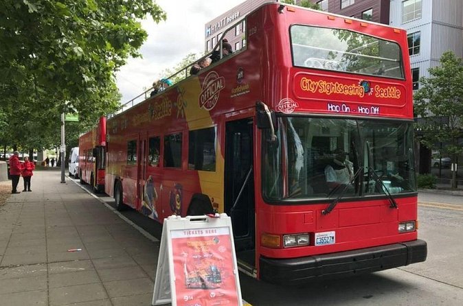 City Sightseeing Seattle HOHO Bus Tour + Bookable Extras - Central Library, Convention Center, and Pike Place Market