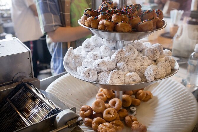 Coffee Crawl & VIP Morning in Pike Place Market - The final hour turns Pike Place into a tasting route