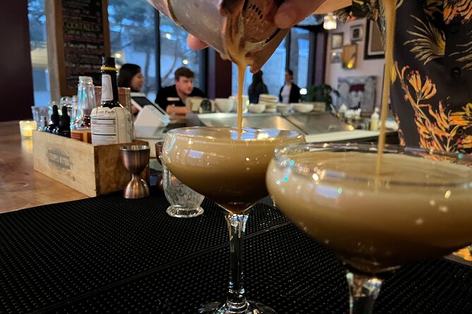 Downtown Food Tour with Drinks - Food portions, cocktails, and the $149 price