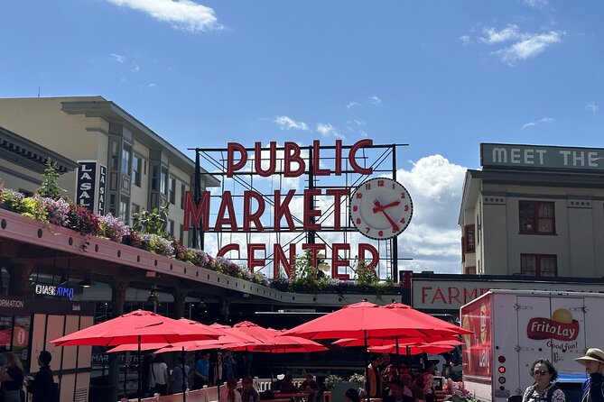Downtown Seattle Self-Guided Walking Audio Tour - The Rainier Club and downtown contrasts