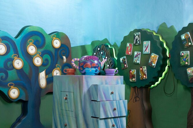 Escape Room Activity in Seattle - Four dream worlds at 2500 5th Avenue