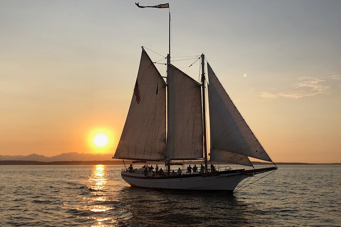 Evening Colors Sunset Sail Tour in Seattle - Seattle’s skyline from Elliott Bay