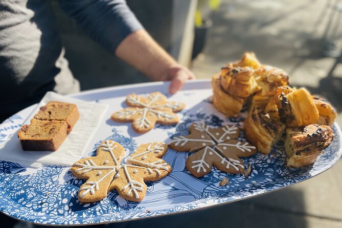Festive Flavors of Pike Place Market Holiday Food Tour - Walking Conditions and Practical Comfort