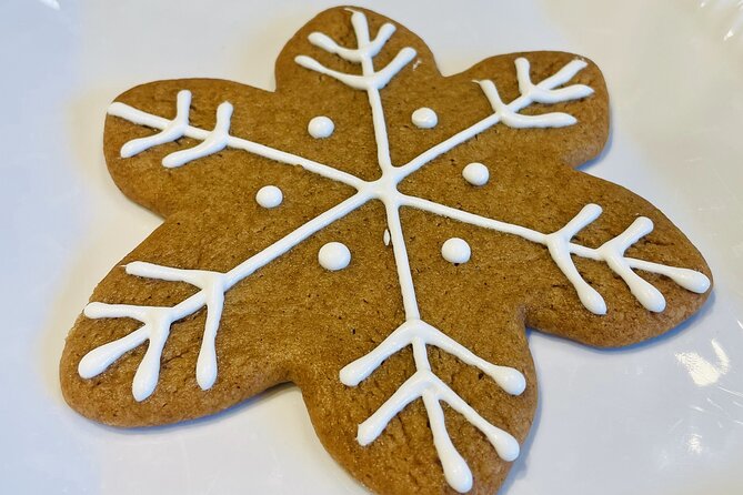 Festive Flavors of Pike Place Market Holiday Food Tour - The Market Stories Behind the Food