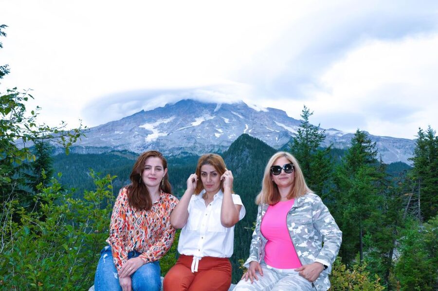 From Seattle: Customized Mount Rainier Tour - Nisqually River and Christine Falls