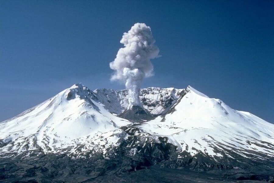 From Seattle: Mt Saint Helen Tour - Scenic views on the way to Mount St. Helens