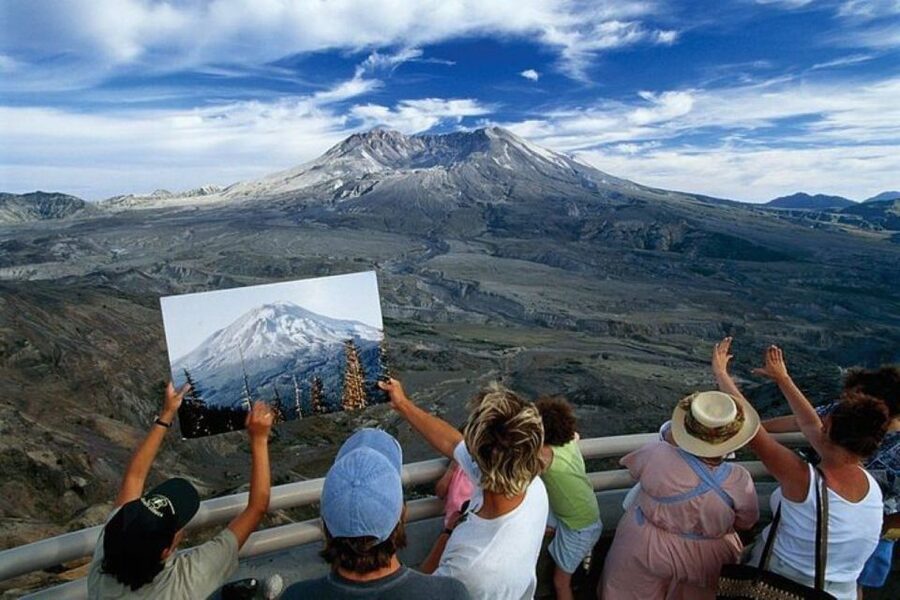 From Seattle: Mt Saint Helen Tour - Who should book this experience