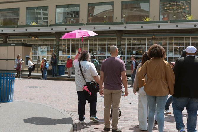 Insider's Breakfast and Culture Tour of Pike Place Market - Finding the meeting point at 1428 Post Alley