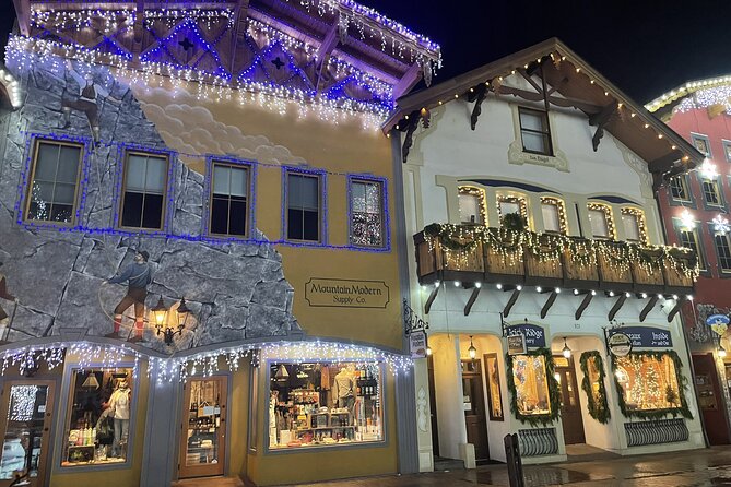 Leavenworth Christmas Lights Tour from Seattle - Deception Falls and winter road limits