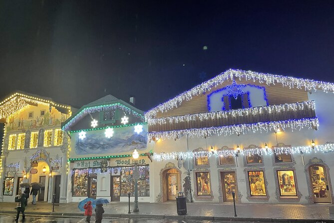 Leavenworth Christmas Lights Tour from Seattle - Gold Bar and the cheerful Bigfoot detour