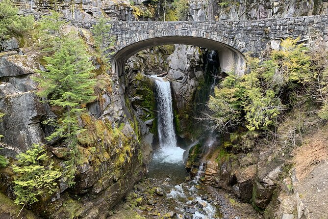 Mt. Rainier highlights - old forest, falls and glaciers - Narada Falls: a short walk with a big payoff