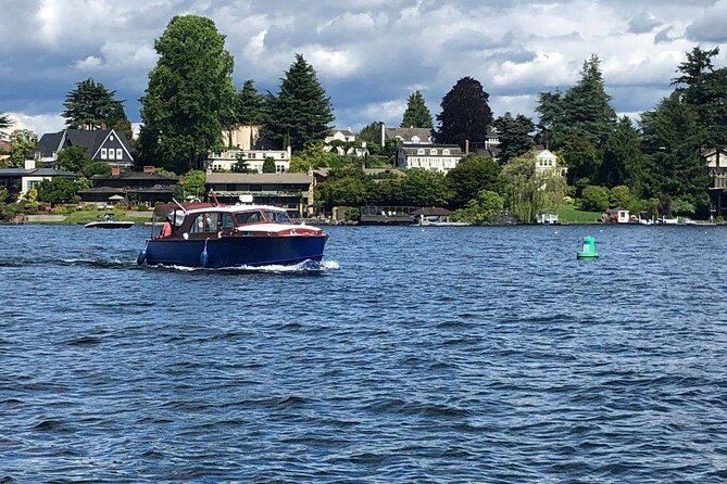 One-Hour Private Seattle Sightseeing Cruise - BYOB! - Houseboats, St. Mark’s Cathedral, and the Sleepless in Seattle home