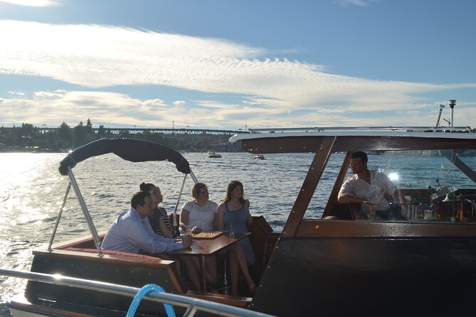 One Hour Social Sightseeing Cruise - BYOB! - Starting beside North Lake Union