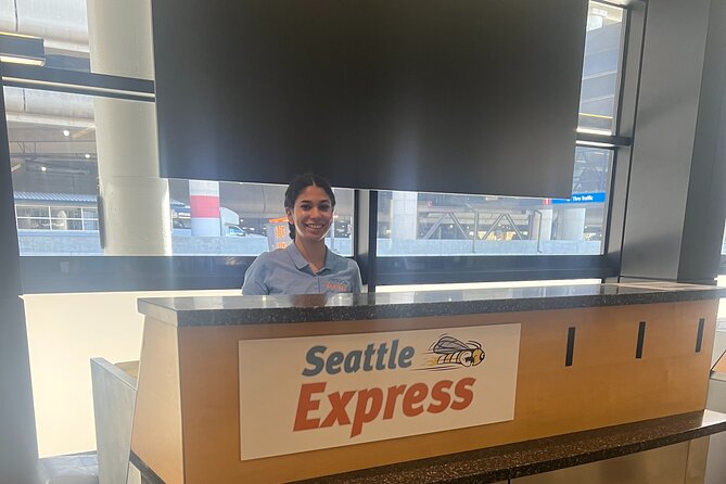 One-Way Transfer: SeaTac Airport to Seattle Piers 66 & 91 - Key points to know before booking