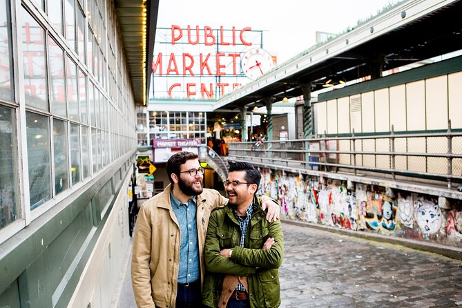Private Vacation Photography Session with Photographer in Seattle - Kerry Park, Discovery Park, and Post Alley