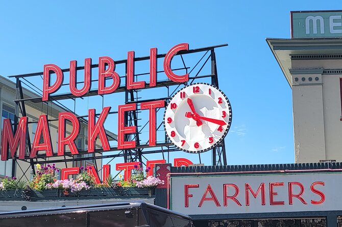 Savor the Sea: Guided Seafood Tasting at Pike Place Ma - Stop two: Totem Smokehouse salmon jerky