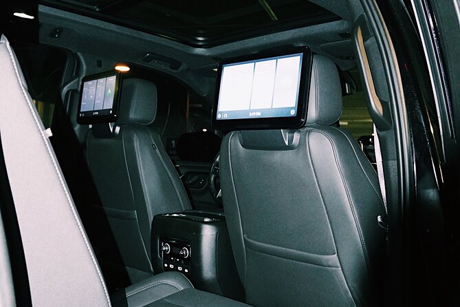 Seattle Arrival Chauffeur Driven Transport by Executive SUV - Leaving Seattle-Tacoma Airport Without the Usual Fuss