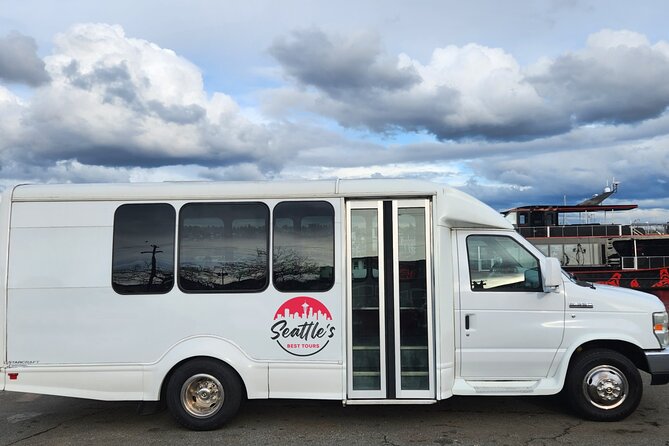 Seattle City Tour - Downtown, Pioneer Square, and the International District