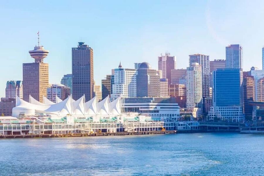 Seattle: Guided Day Trip to Vancouver - A practical way to see Vancouver from Seattle