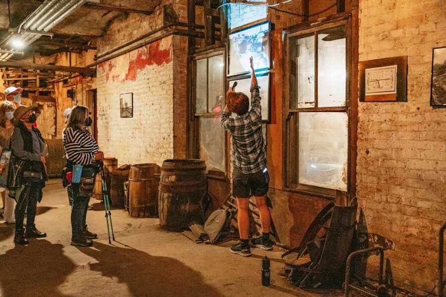 Seattle: Guided Underground Walking Tour - Small details that improve the experience