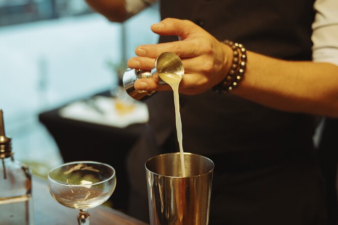 Seattle Hands On Cocktail Class - Building new drinks from one base recipe