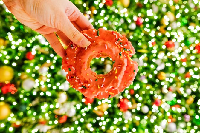 Seattle Holiday Donut Adventure & Walking Food Tour - Why this donut walk works in Seattle