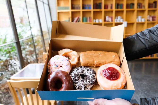 Seattle Holiday Donut Adventure & Walking Food Tour - Weather, walking, and practical planning