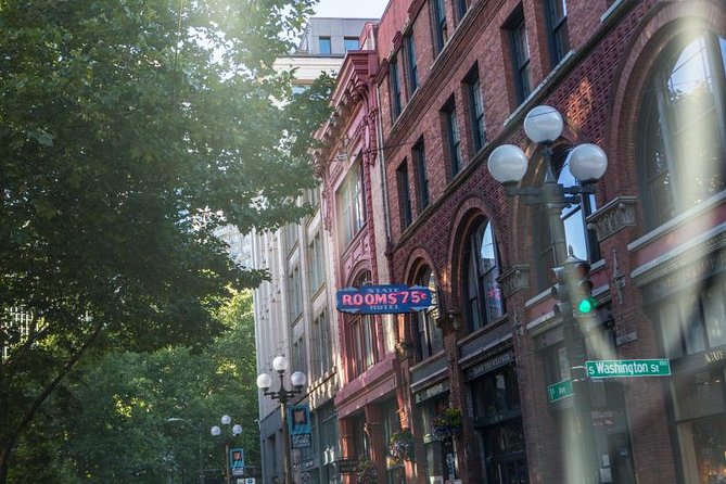 Seattle Post-Cruise Tour Package - Downtown Seattle, Pioneer Square, and the International District