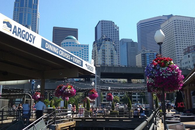 Seattle Private Tour for 2-5 - Ballard Locks, Chihuly, and the meal details