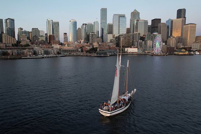 Seattle Sailing Harbor Tour - Mountains on clear days