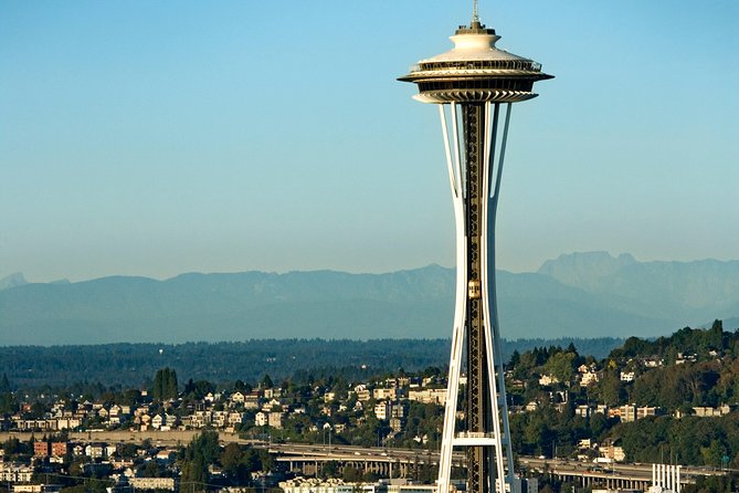 Seattle Scenic Panoramic Tour - The university area and Seattle’s changing cityscape