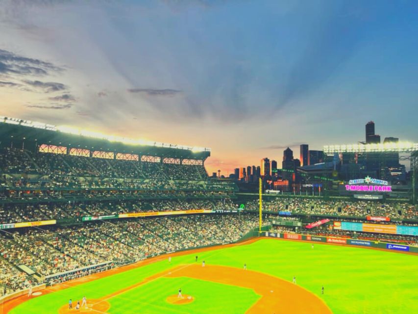 Seattle: Seattle Mariners Baseball Game at T-Mobile Park - Why a Mariners game works so well in Seattle
