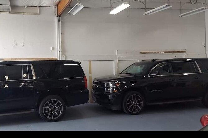 SEATTLE TACOMA INTERNATIONAL AIRPORT TRANSPORTATION 1-15passenger - A private ride that takes the airport pressure off