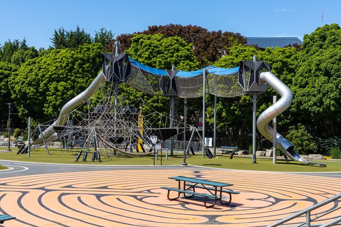Seattle Time Travel Exploration Game and Tour - App setup and the risk of unclear directions