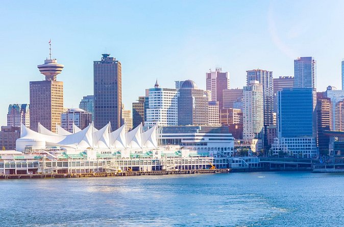 Seattle to Vancouver Urban and Scenic Day Trip - The guide can make or break the day