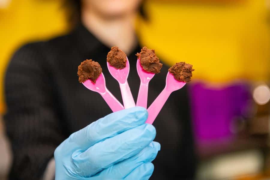 Seattle: Wine, Cheese and Chocolate Pairing Tour - Starting with chocolate at SELEUŠS Chocolates