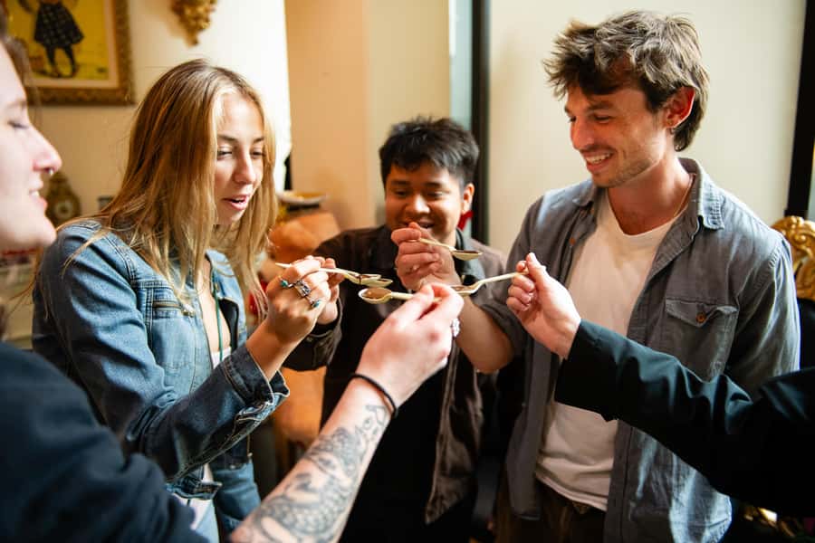 Seattle: Wine, Cheese and Chocolate Pairing Tour - Learning Washington wine without a pop quiz