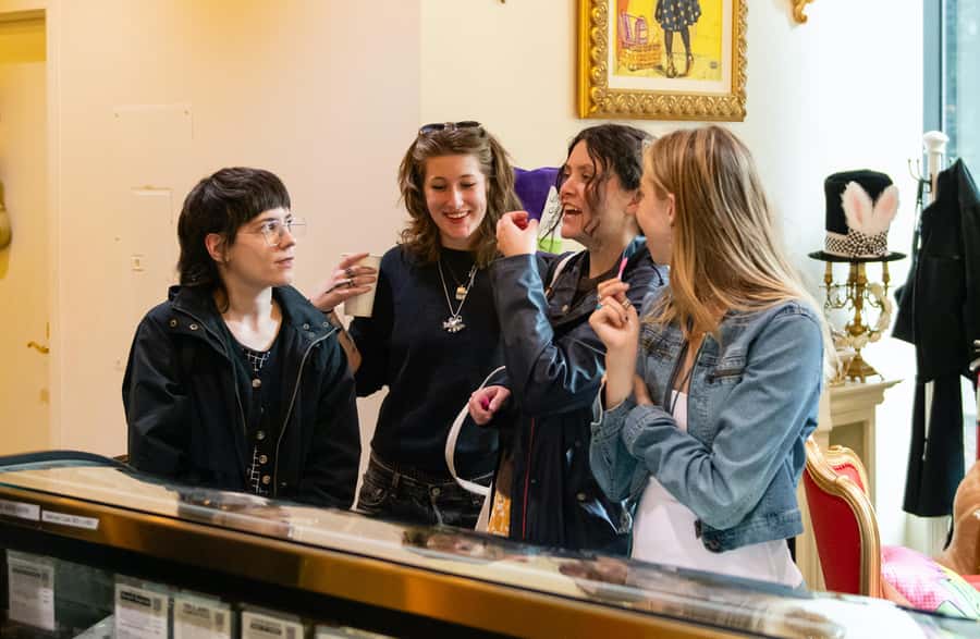 Seattle: Wine, Cheese and Chocolate Pairing Tour - Pike Place Market in a compact 10-minute visit