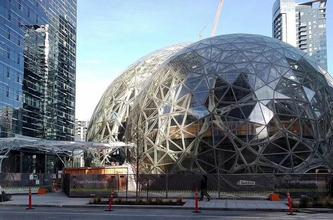 Show Me Seattle On Foot Downtown Walking Tour - What $40 gets you