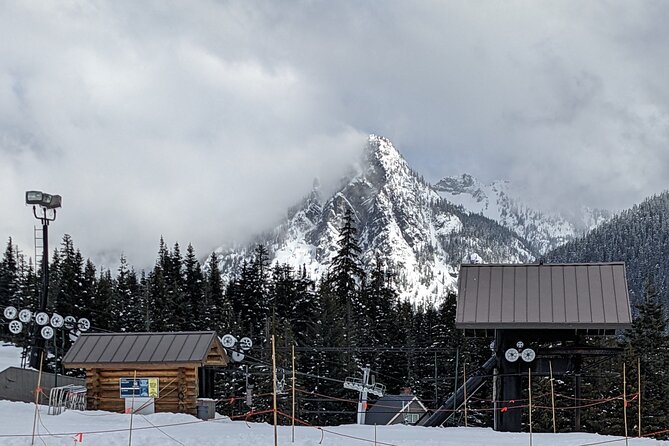 Shuttle to Snoqualmie Pass Ski and Snowboard - Confirming your pickup before the snow day