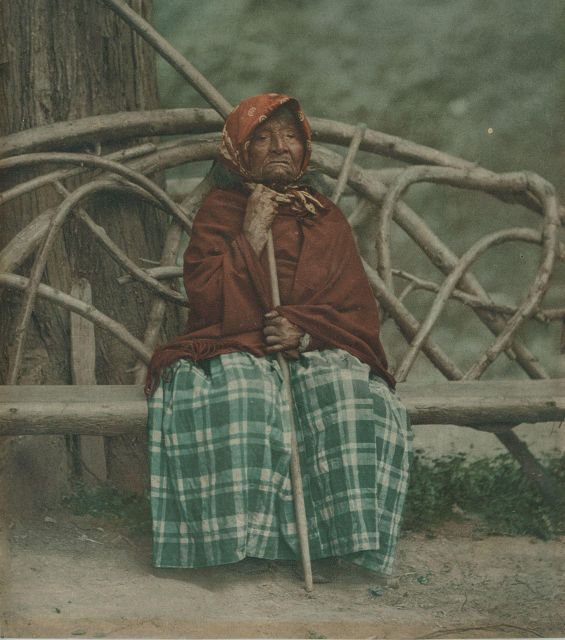 Six Women - A Historical Walking Tour - Carter Lee Churchfield brings the stories to life