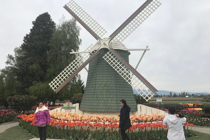 Skagit Valley Tulip Festival Day Tour from Seattle - La Conner gives you a needed change of pace