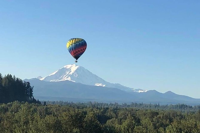 Sky bound Adventures Snohomish Sunrise Hot Air Balloon Ride - Helping prepare a colorful, nine-story balloon