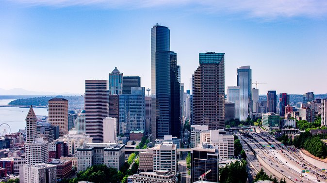 Sky View Observatory at the Columbia Center Admission Tickets - The 70-second ride to the 73rd floor